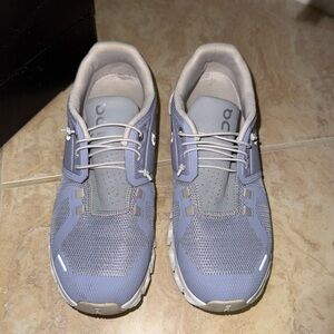 Cloud 5 shoes